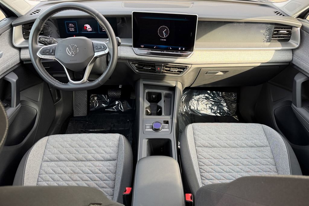 Used 2025 Volkswagen Tiguan S image 21