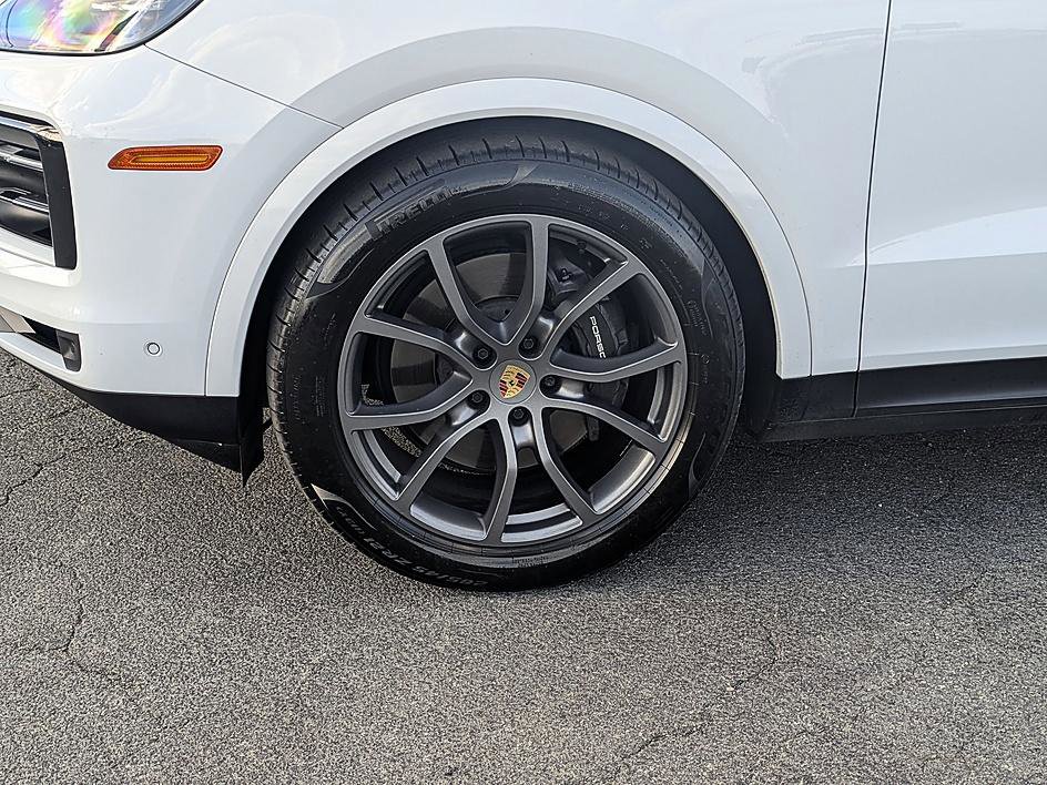 Used 2024 Porsche Cayenne image 10