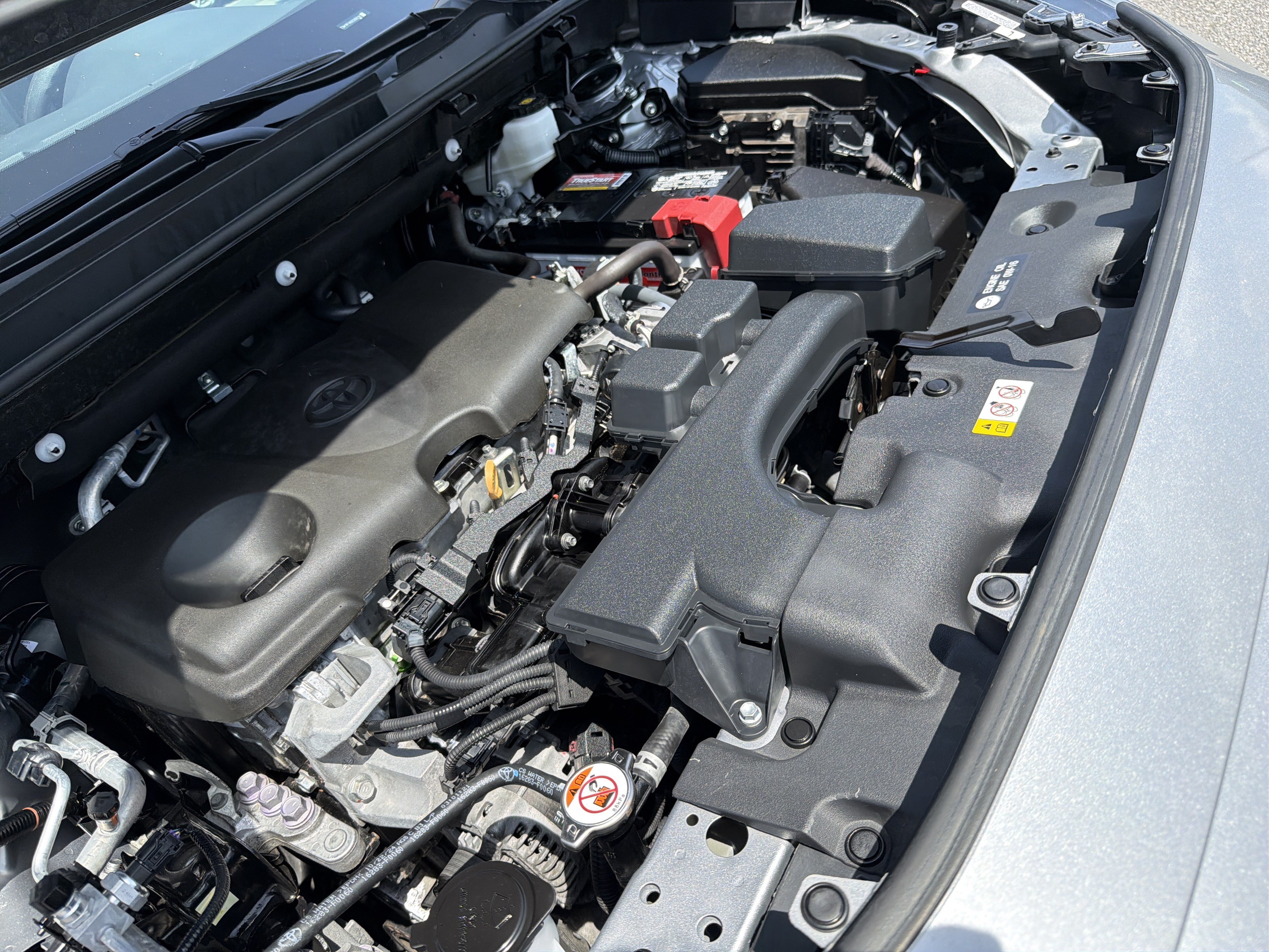 Certified 2025 Toyota RAV4 XLE FWD image 21