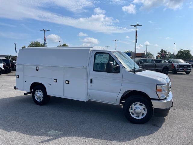 New 2027 Ford E-350 and Econoline 350 Super Duty w/ Power Equipment Group RWD image 2
