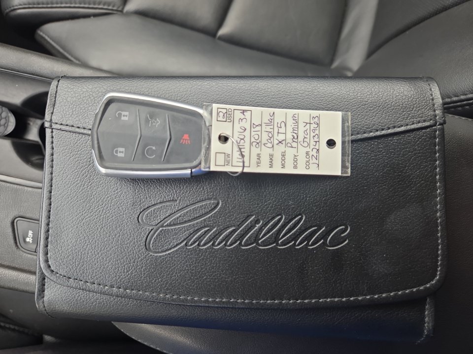 Used 2018 Cadillac XT5 Premium Luxury AWD/4WD image 37