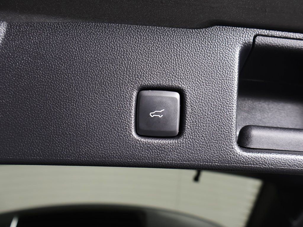 Used 2022 Ford Escape SEL w/ Technology Package image 21