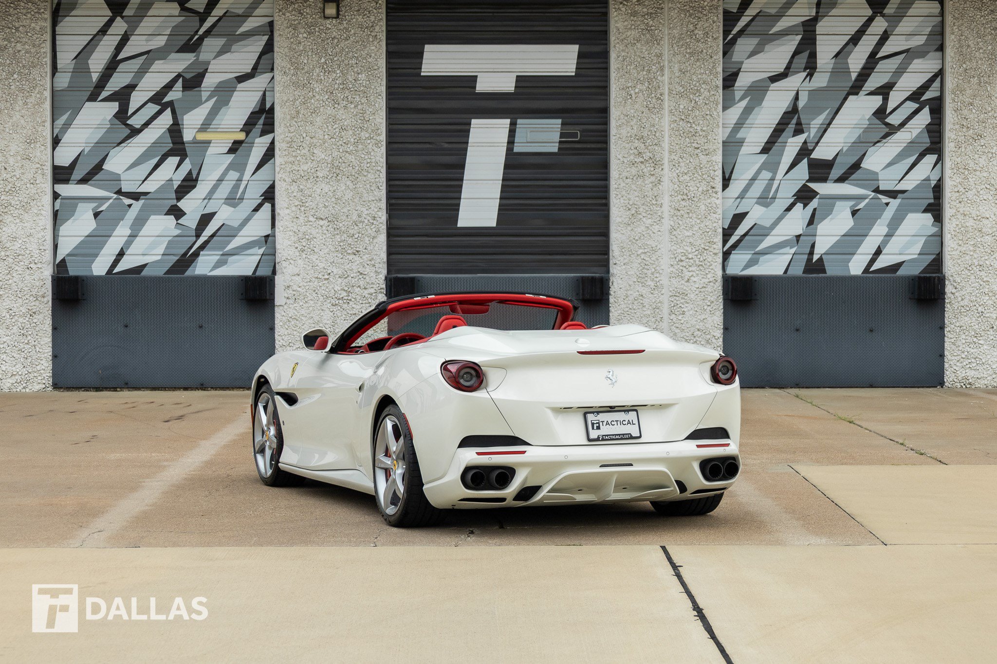 Used 2019 Ferrari Portofino RWD image 11