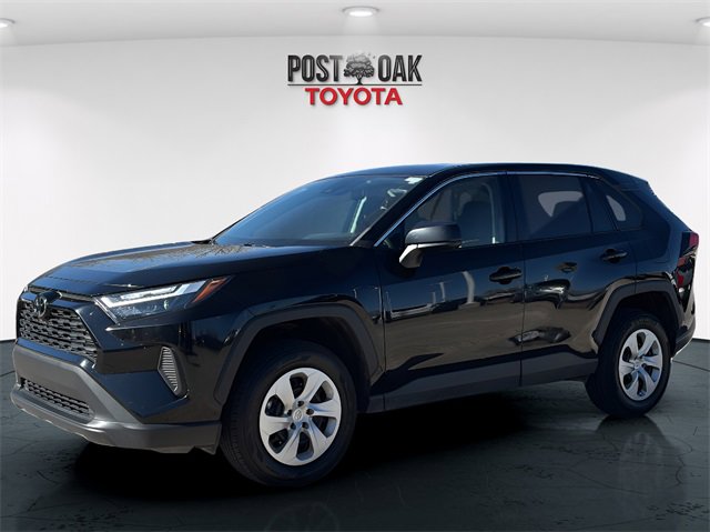 Used 2024 Toyota RAV4 LE image 3