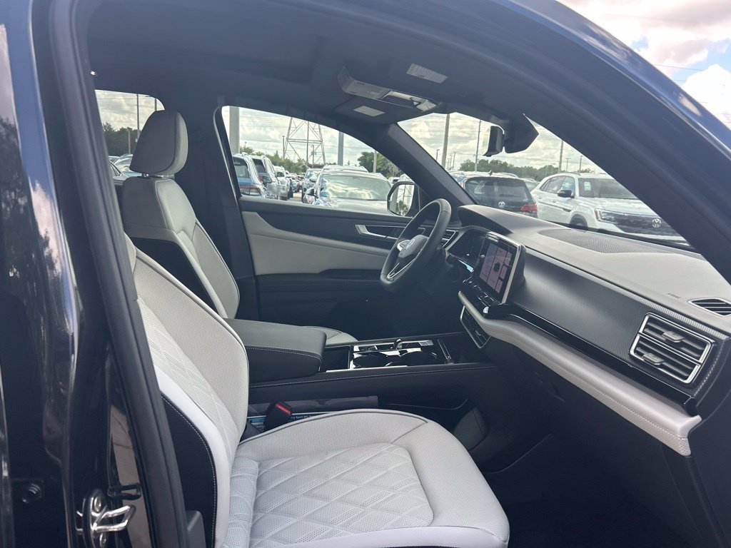 New 2026 Volkswagen Atlas Cross Sport SEL Premium R-Line AWD/4WD image 38