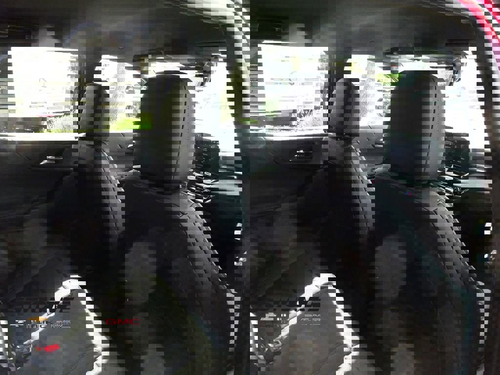 New 2026 Chevrolet Equinox LT w/ Convenience Package II image 21