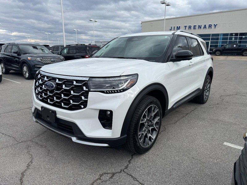 Used 2025 Ford Explorer Platinum w/ Ultimate Package image 8