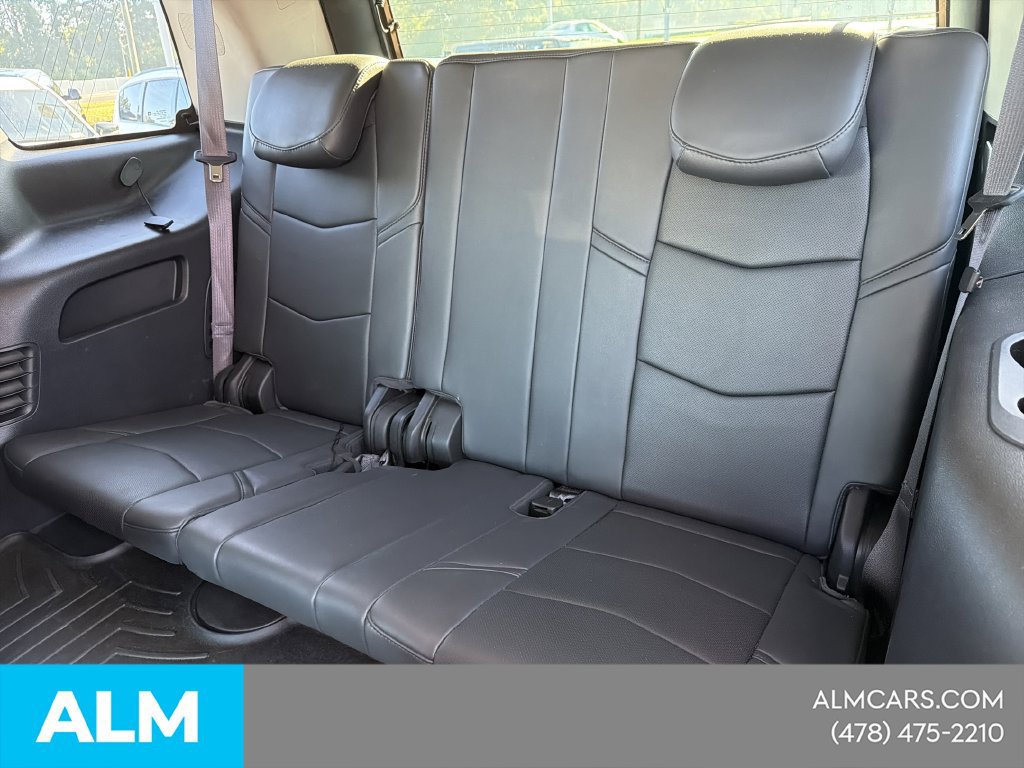 Used 2015 Cadillac Escalade Luxury RWD image 28