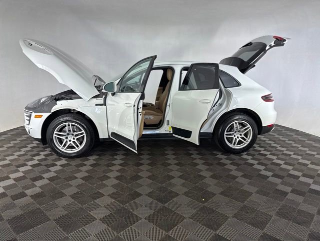 Used 2018 Porsche Macan AWD/4WD image 14