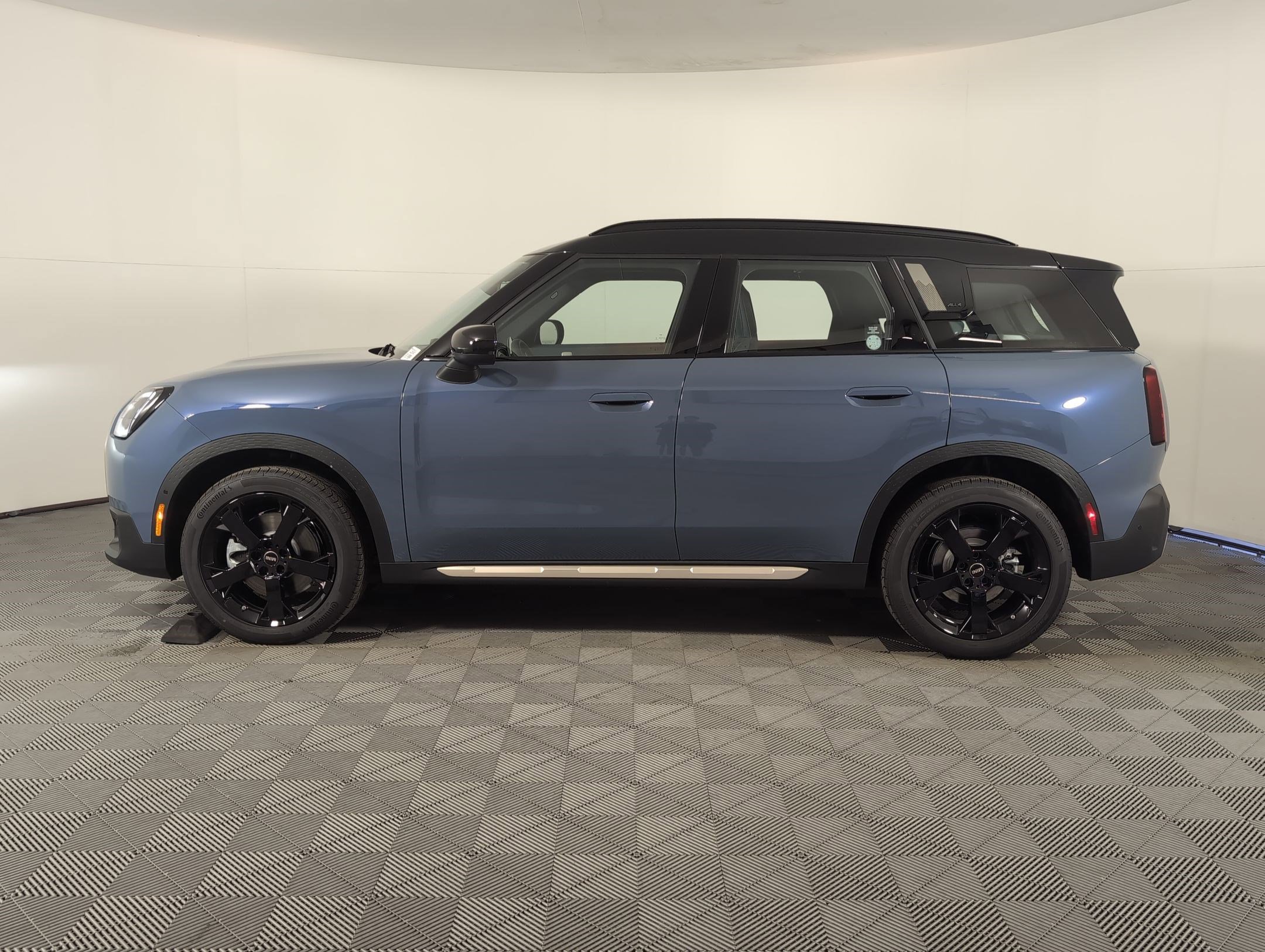 New 2026 MINI Cooper Countryman S image 2