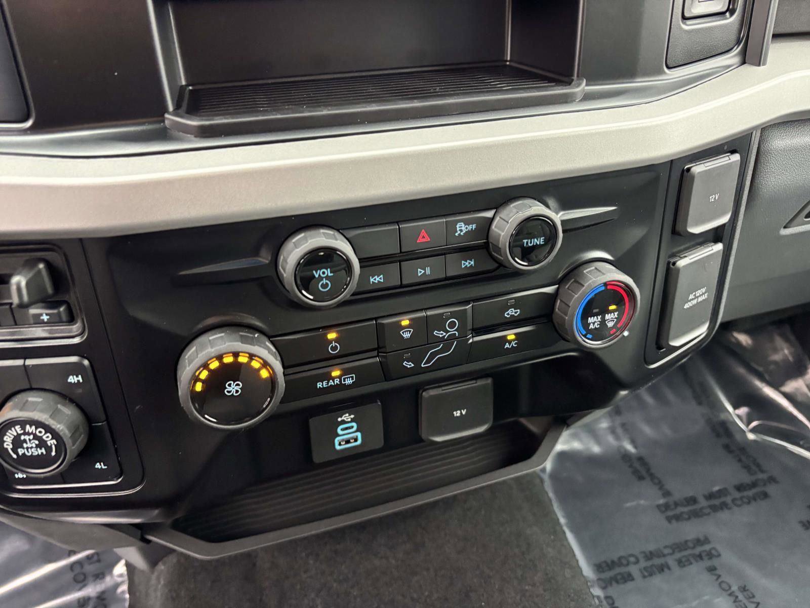 New 2026 Ford F350 XLT w/ Tremor Off-Road Package AWD/4WD image 24