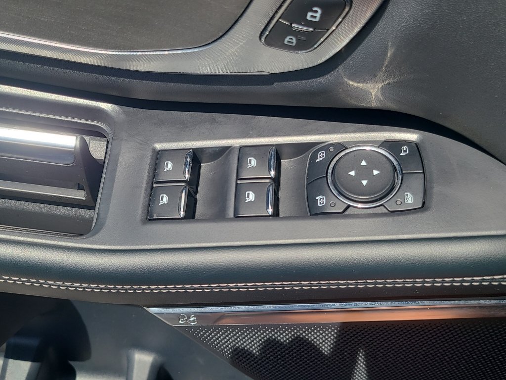 Used 2025 Ford Expedition Platinum AWD/4WD image 12
