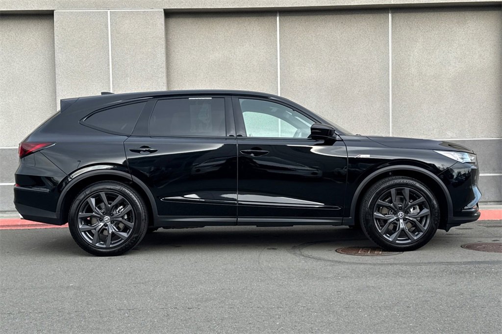 Certified 2023 Acura MDX A-Spec image 3