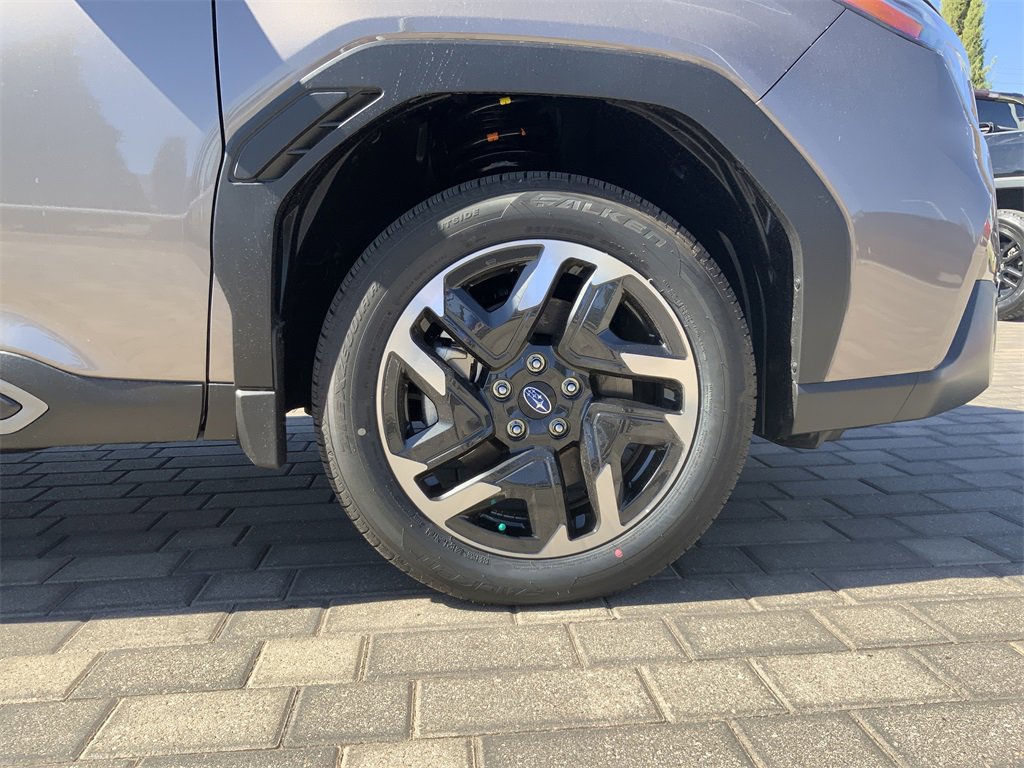 New 2025 Subaru Forester Limited image 12