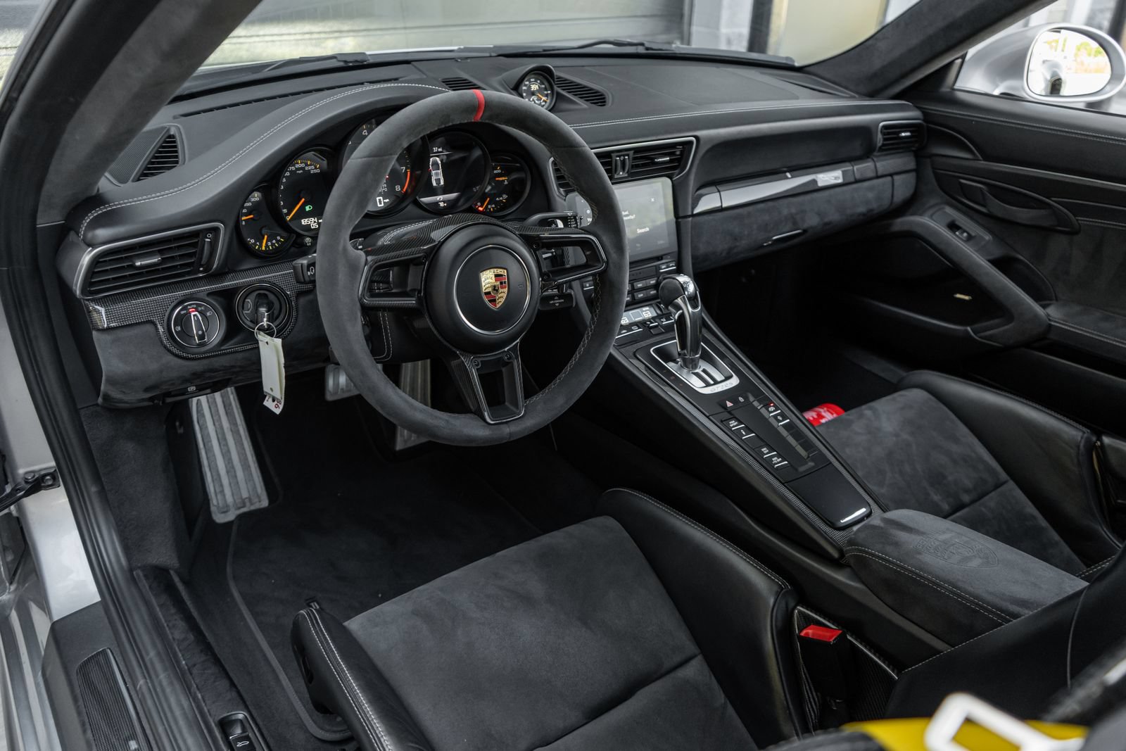 Used 2019 Porsche 911 GT2 RS RWD image 30