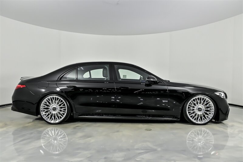 Used 2025 Mercedes-Benz S 580 4MATIC Sedan image 14
