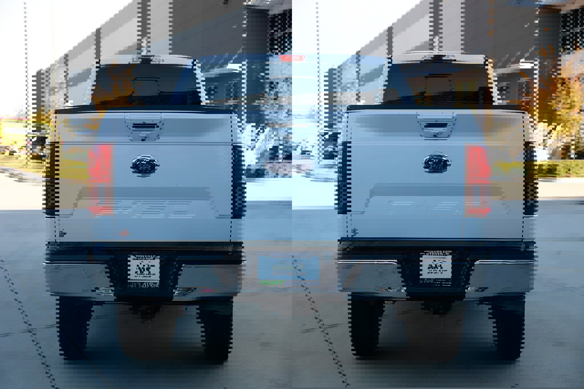 Used 2020 Ford F150 Lariat image 11