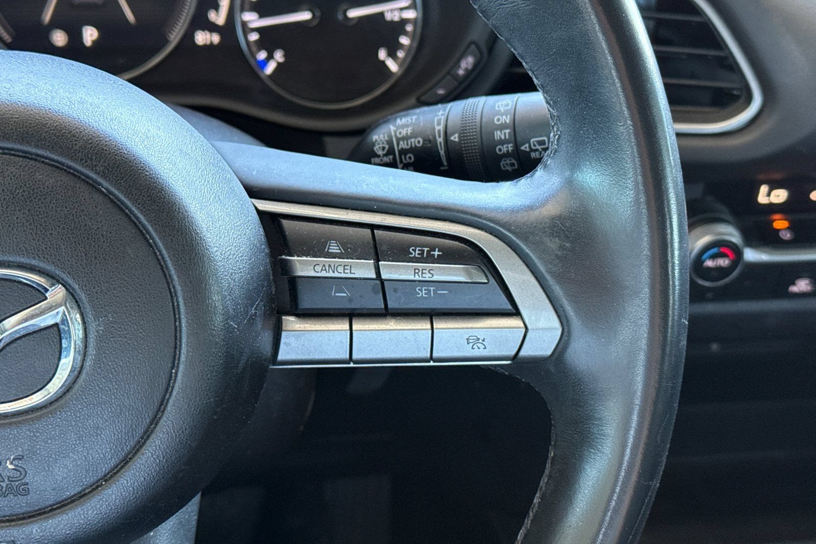 Used 2021 MAZDA CX-30 FWD 2.5 S w/ Select Package image 33