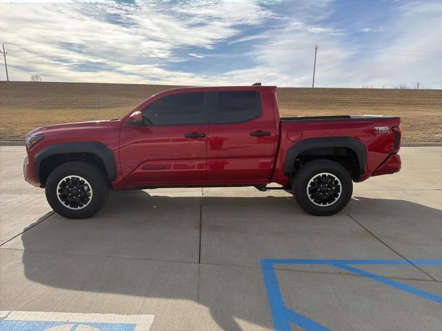 Used 2024 Toyota Tacoma TRD Off-Road image 6