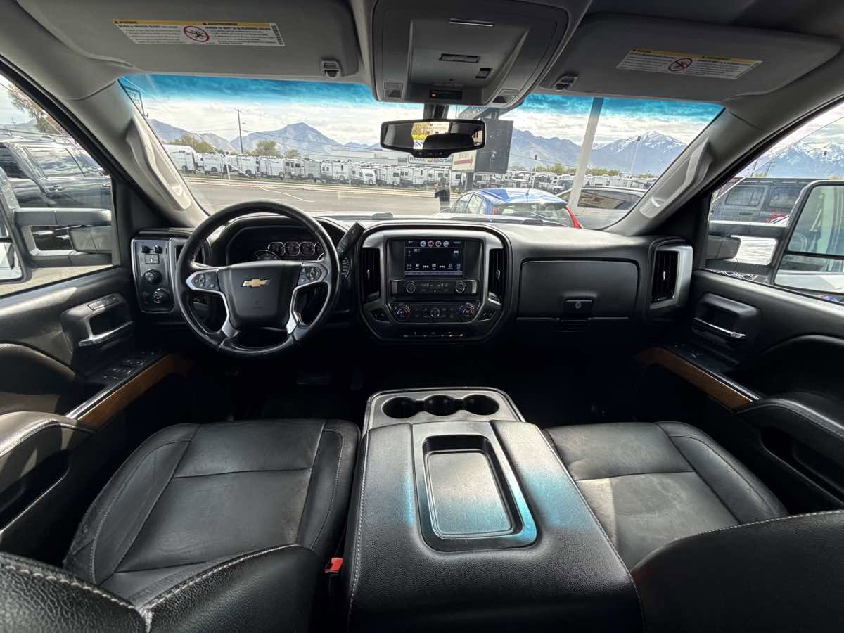 Used 2016 Chevrolet Silverado 2500 LTZ image 16