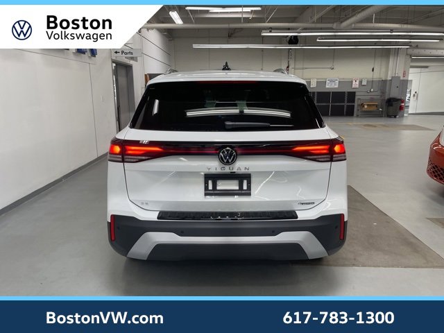 New 2026 Volkswagen Tiguan SE image 3