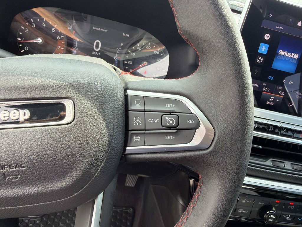 Used 2024 Jeep Compass Trailhawk AWD/4WD image 28