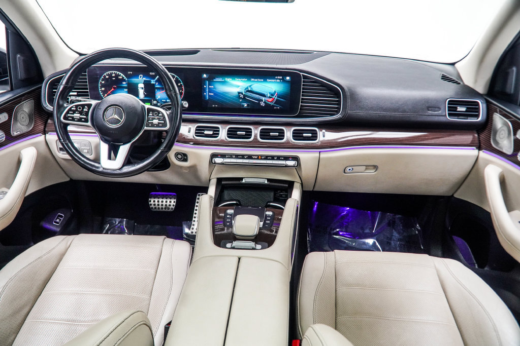 Used 2023 Mercedes-Benz GLS 450 4MATIC w/ AMG Line Exterior image 7