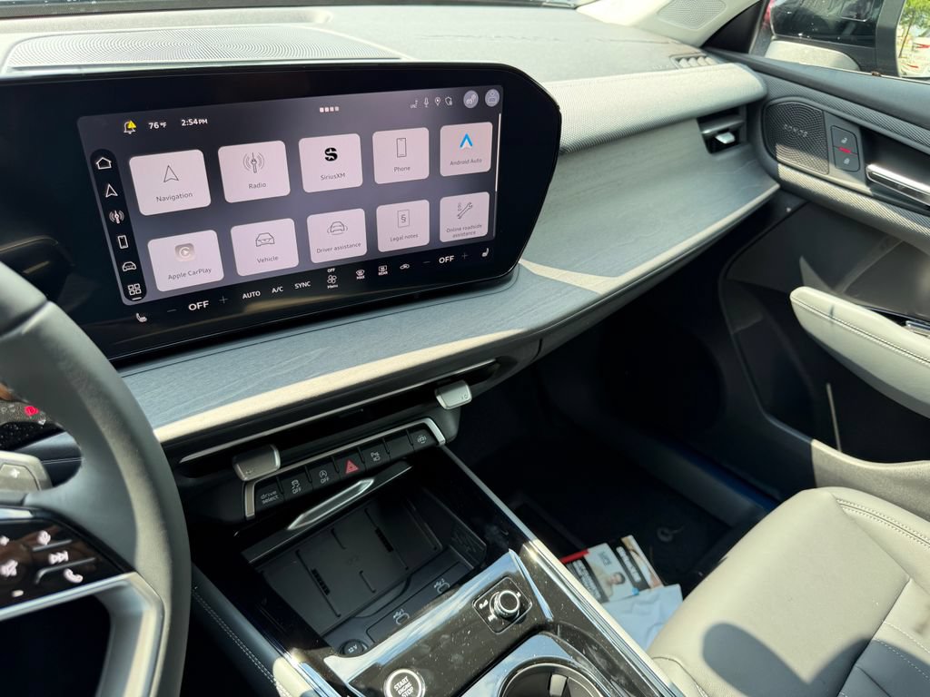 New 2026 Audi Q3 quattro 2.0T AWD/4WD image 17