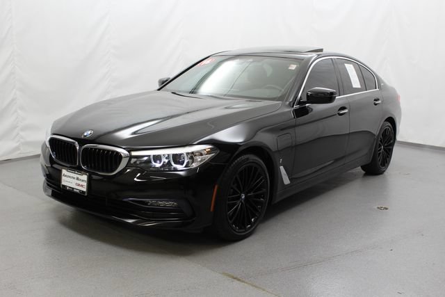 Used 2018 BMW 530e xDrive AWD/4WD image 7