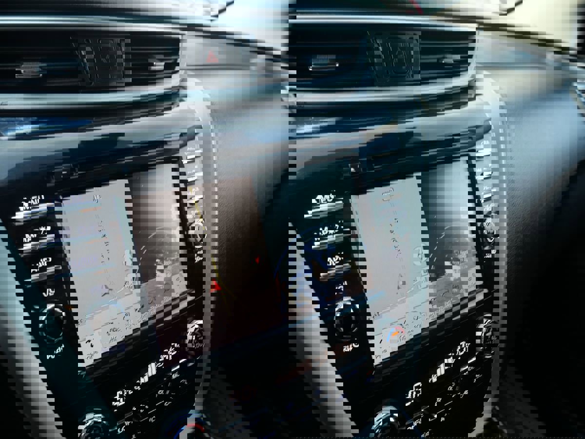 Used 2020 Nissan Murano SV image 13