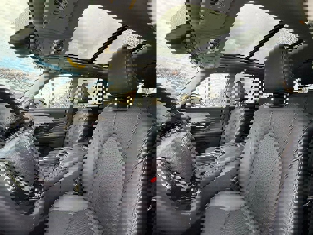 Used 2025 Toyota Grand Highlander Limited image 27