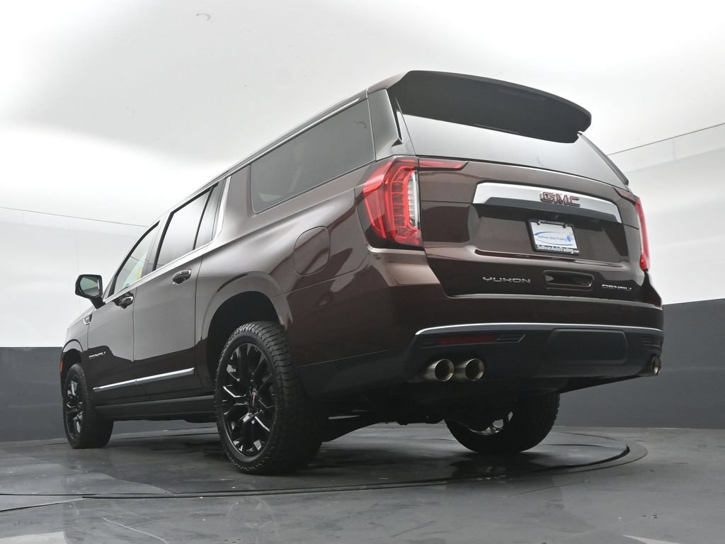 Used 2023 GMC Yukon XL Denali AWD/4WD image 75