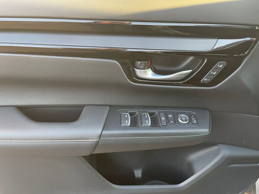 Used 2023 Honda CR-V Sport Touring image 8