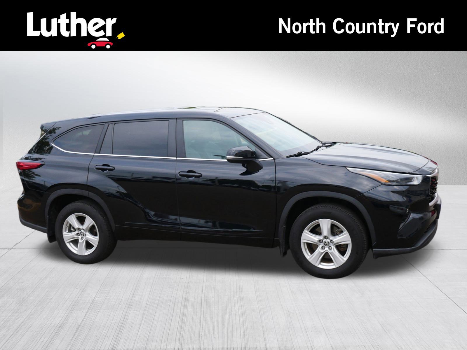Used 2023 Toyota Highlander LE