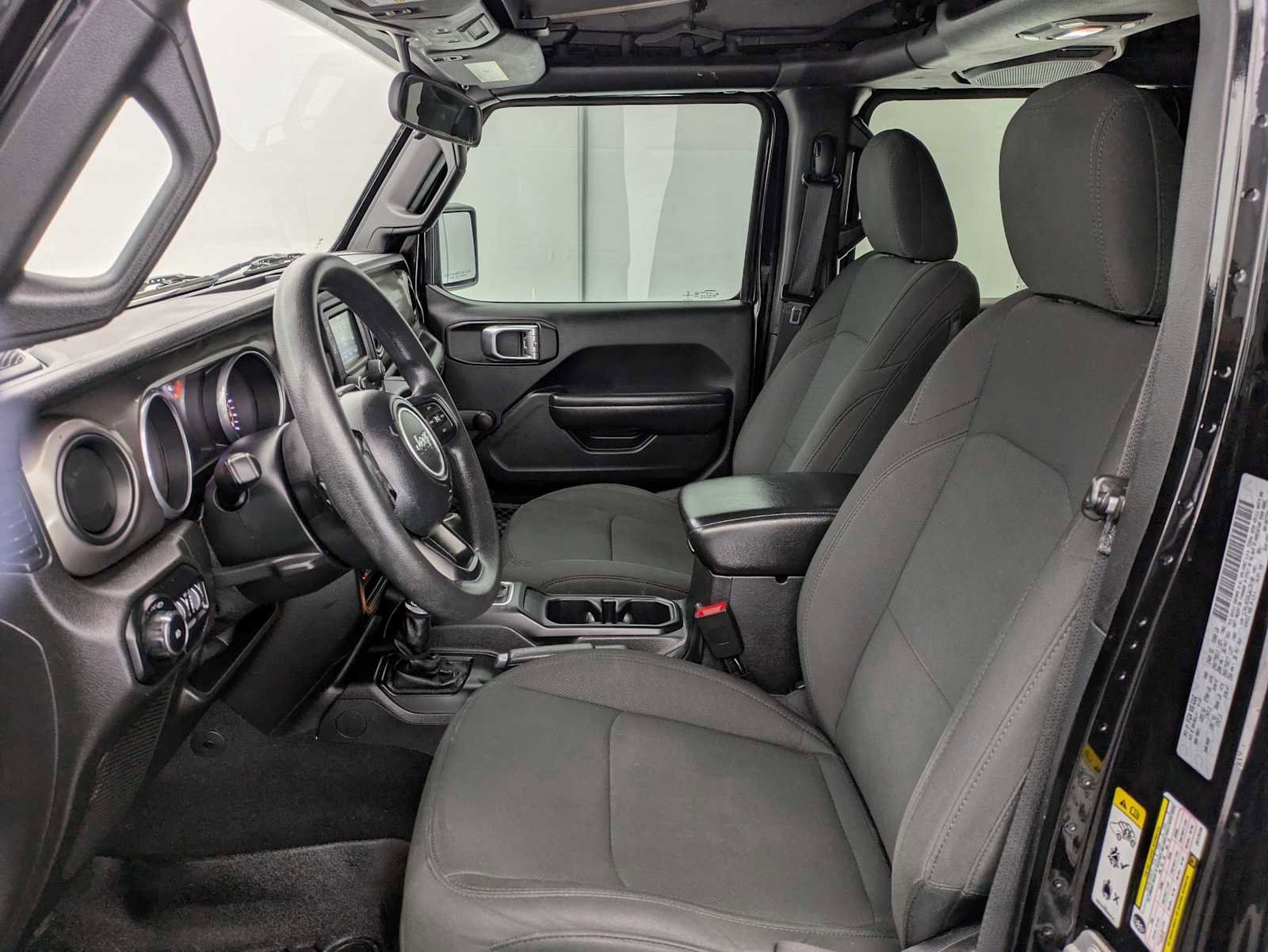 Used 2018 Jeep Wrangler Unlimited Sport image 15