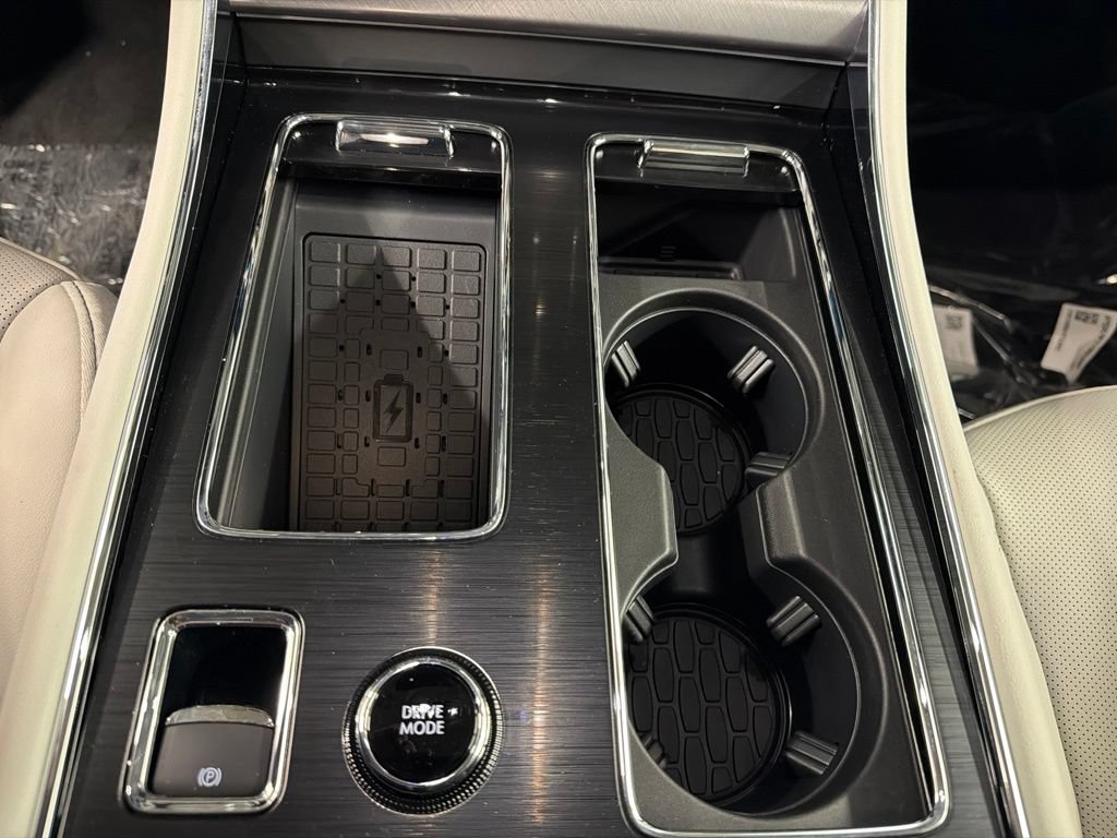 Used 2026 Lincoln Aviator AWD image 15