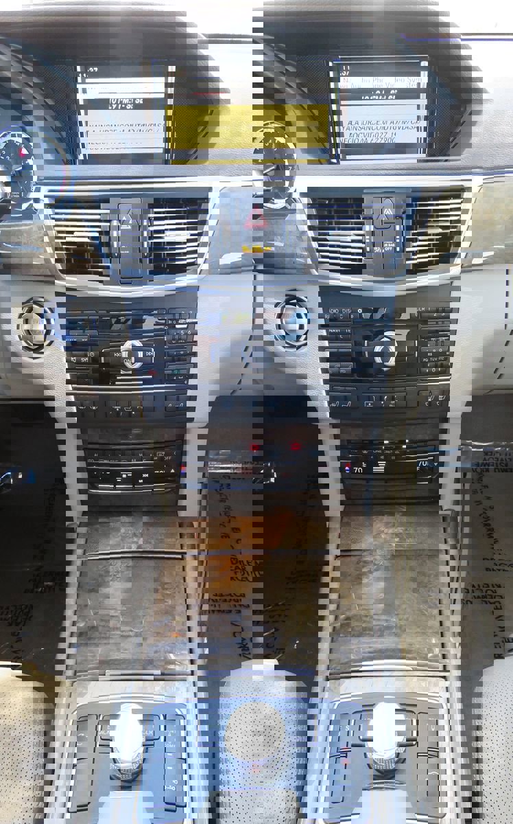 Used 2011 Mercedes-Benz E 550 Sport image 30