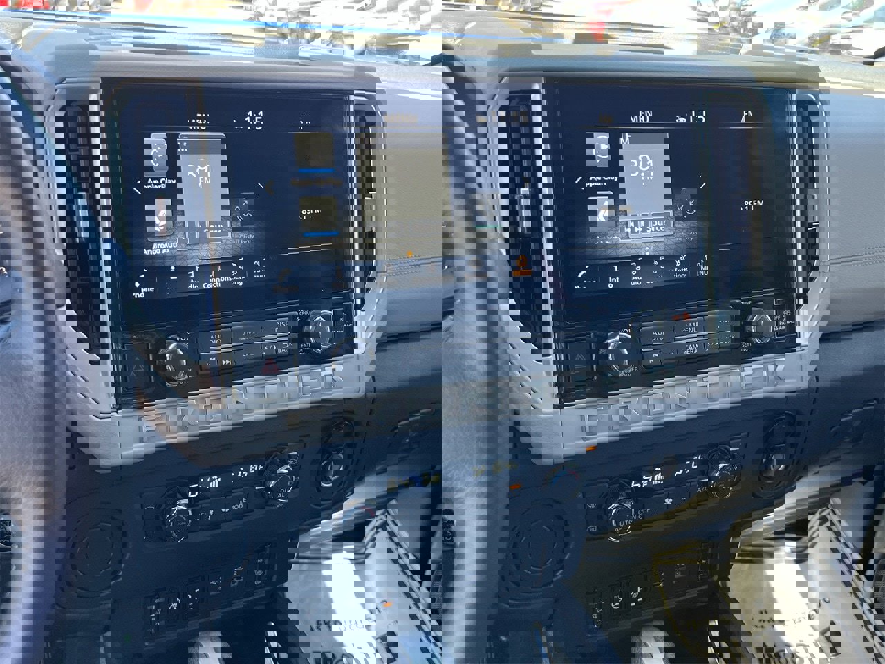 Certified 2025 Nissan Frontier SV w/ SV Convenience Package image 18