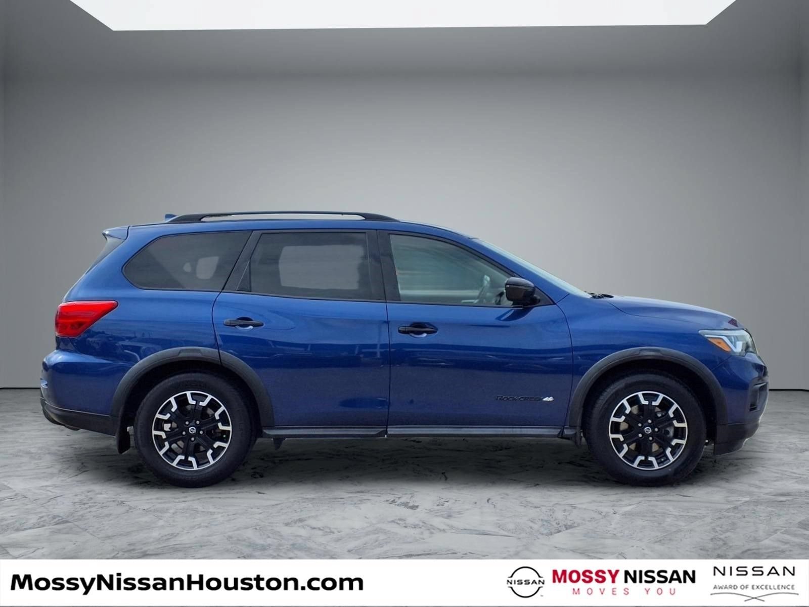 Used 2019 Nissan Pathfinder SV w/ Rock Creek Edition FWD image 8