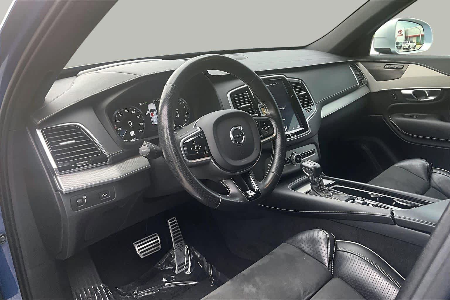 Used 2019 Volvo XC90 T6 R-Design w/ Advanced Package AWD/4WD image 18