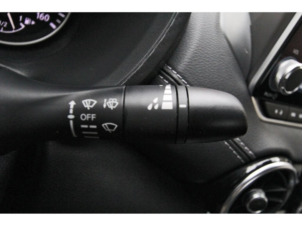 Used 2025 Nissan Sentra SV FWD image 16