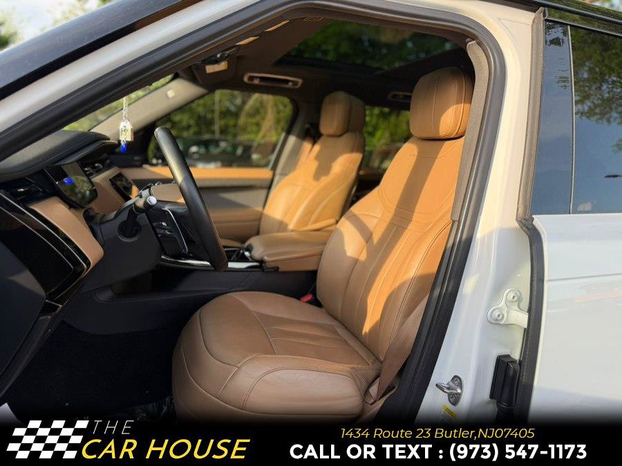 Used 2023 Land Rover Range Rover Sport SE AWD/4WD image 14