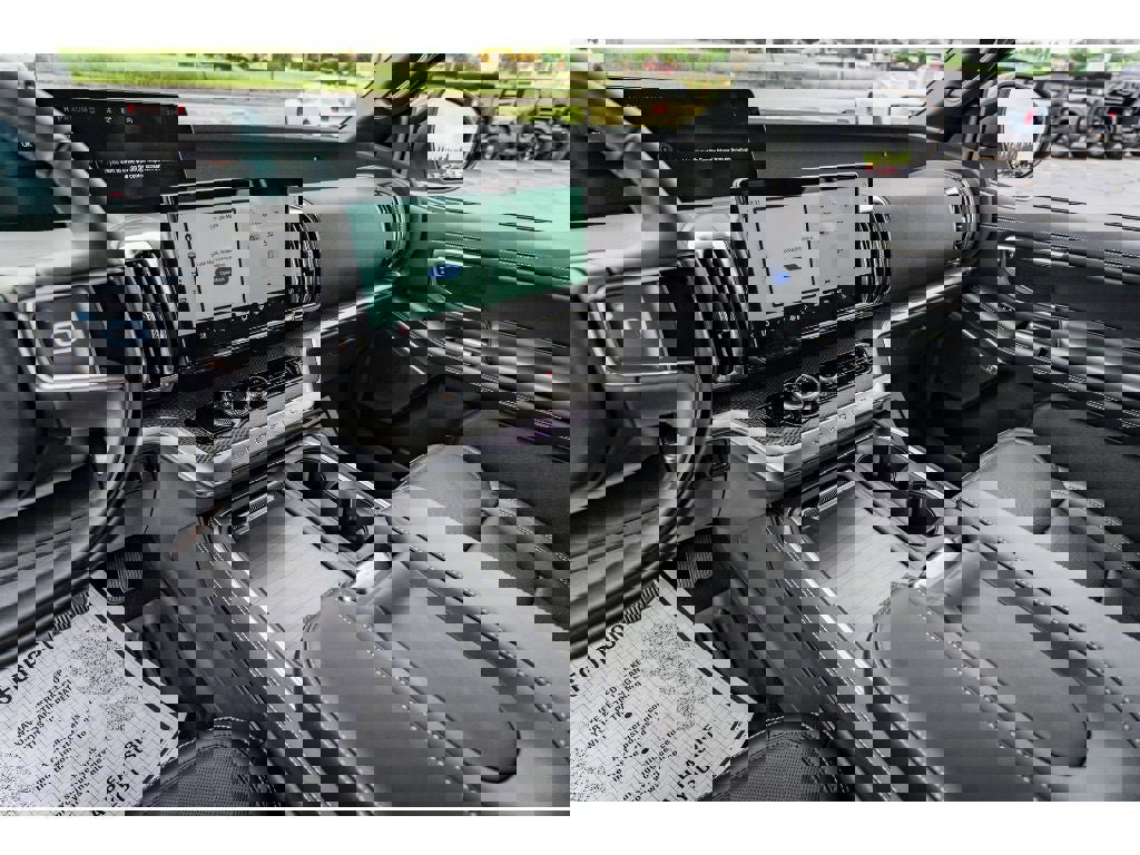 New 2025 Ford Expedition Platinum w/ Stealth Performance Package image 14