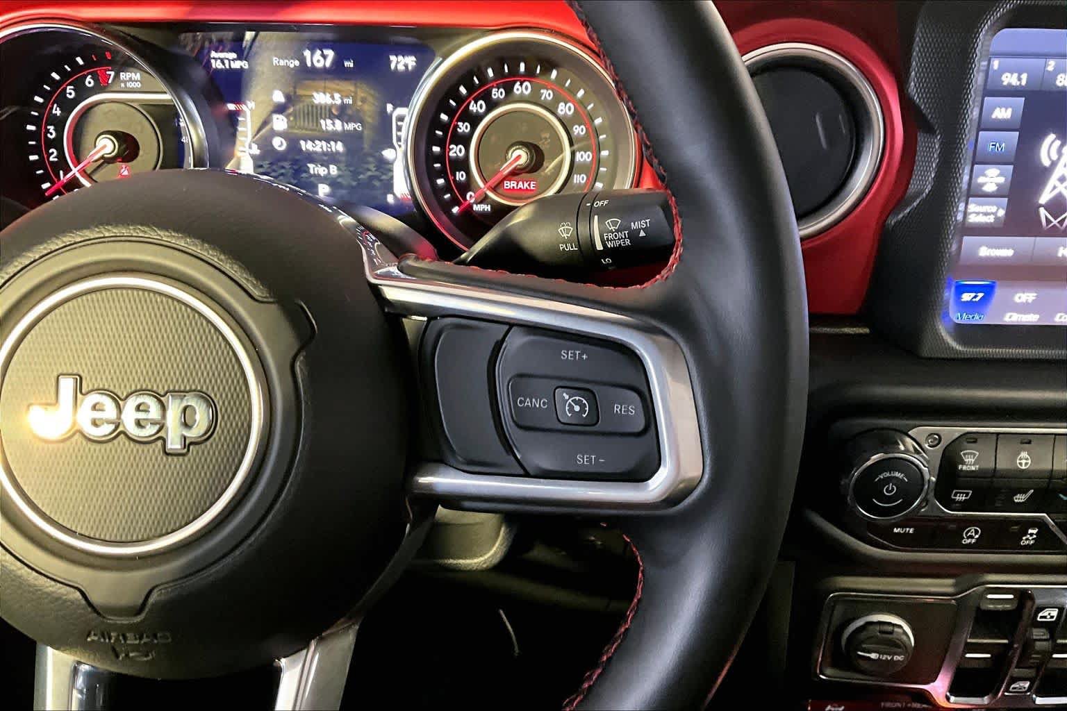 Used 2021 Jeep Gladiator Rubicon AWD/4WD image 25