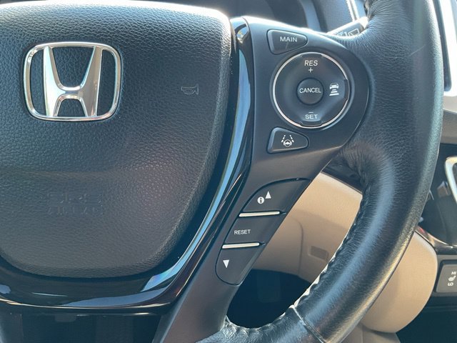 Used 2016 Honda Pilot Touring image 28