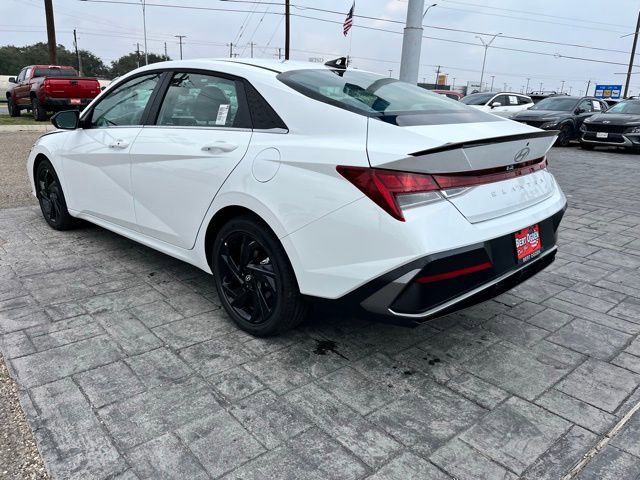 New 2026 Hyundai Elantra SEL Sport Premium FWD image 5