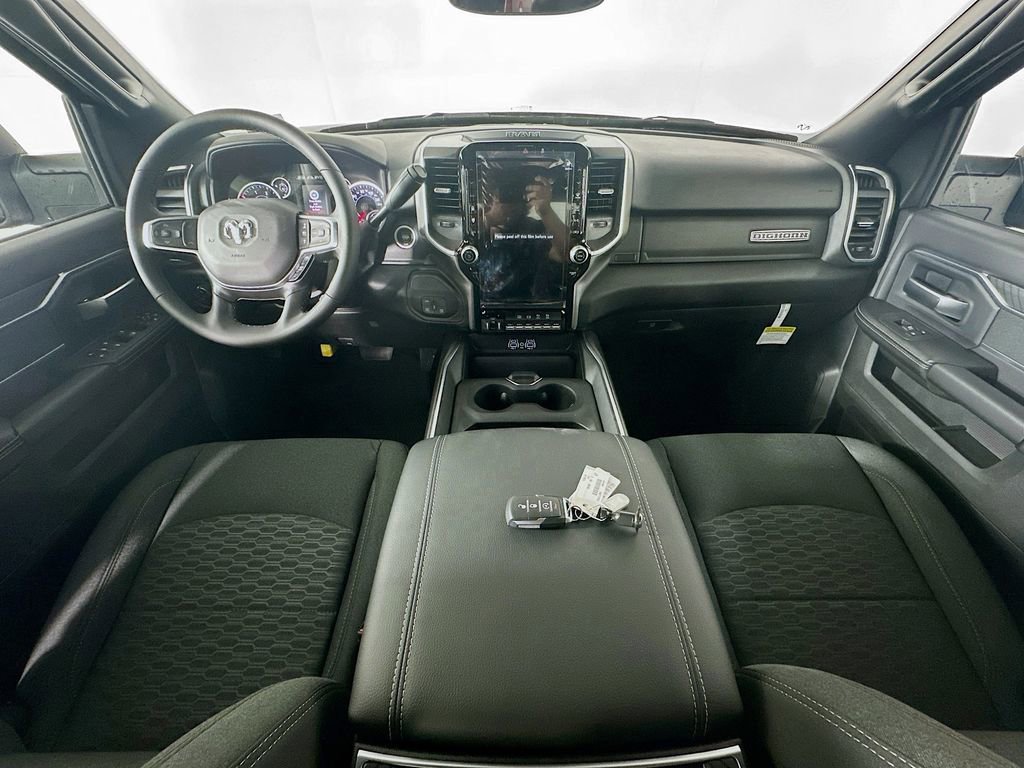New 2026 RAM 2500 Big Horn AWD/4WD image 9