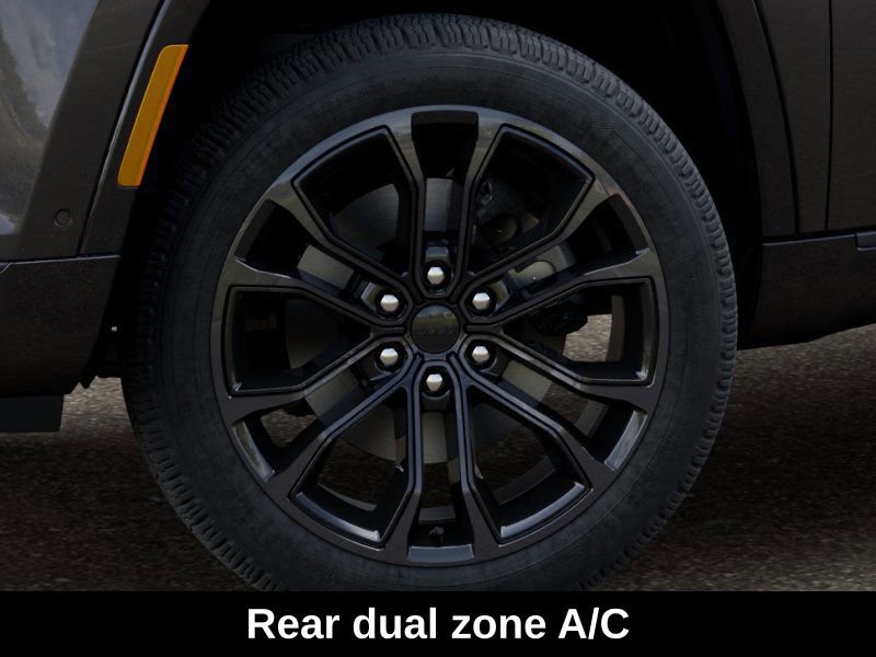 New 2026 Jeep Grand Wagoneer Summit w/ 8-Passenger Seating Package image 8