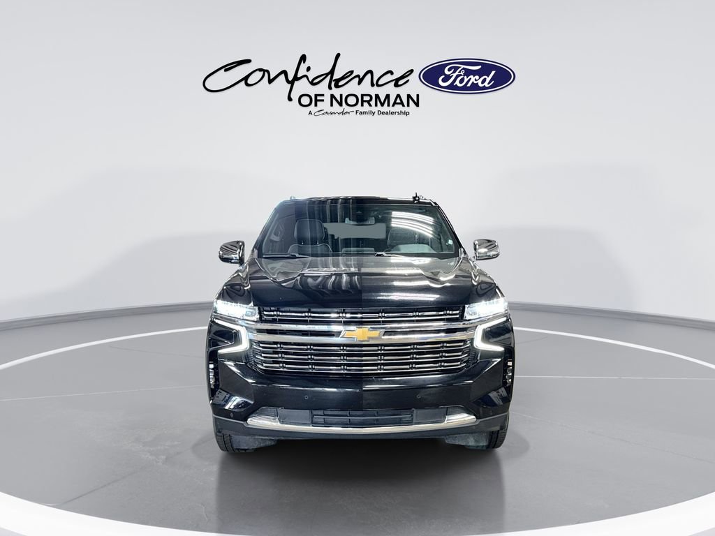 Used 2024 Chevrolet Suburban Premier image 2