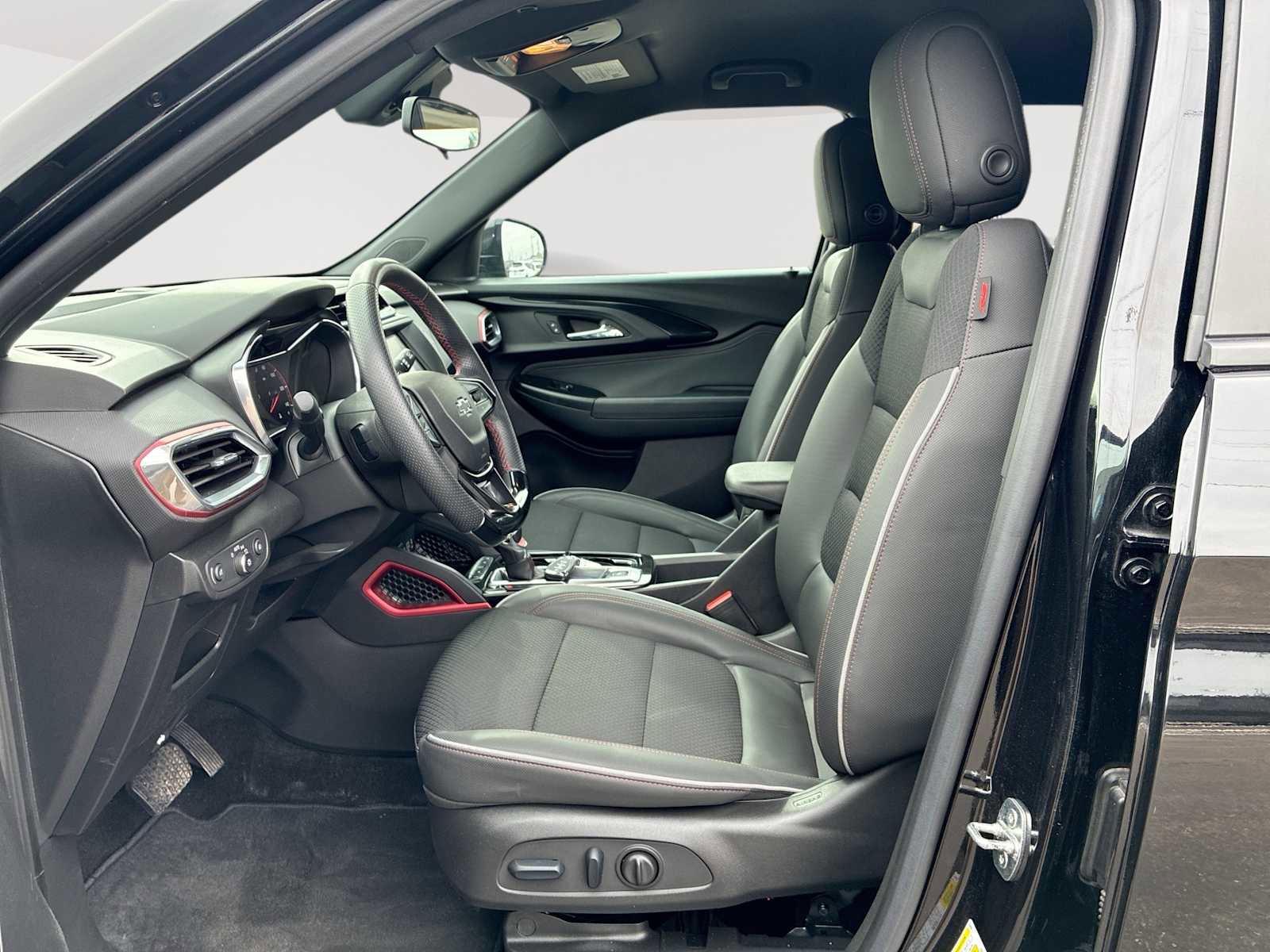 Certified 2023 Chevrolet TrailBlazer RS image 18